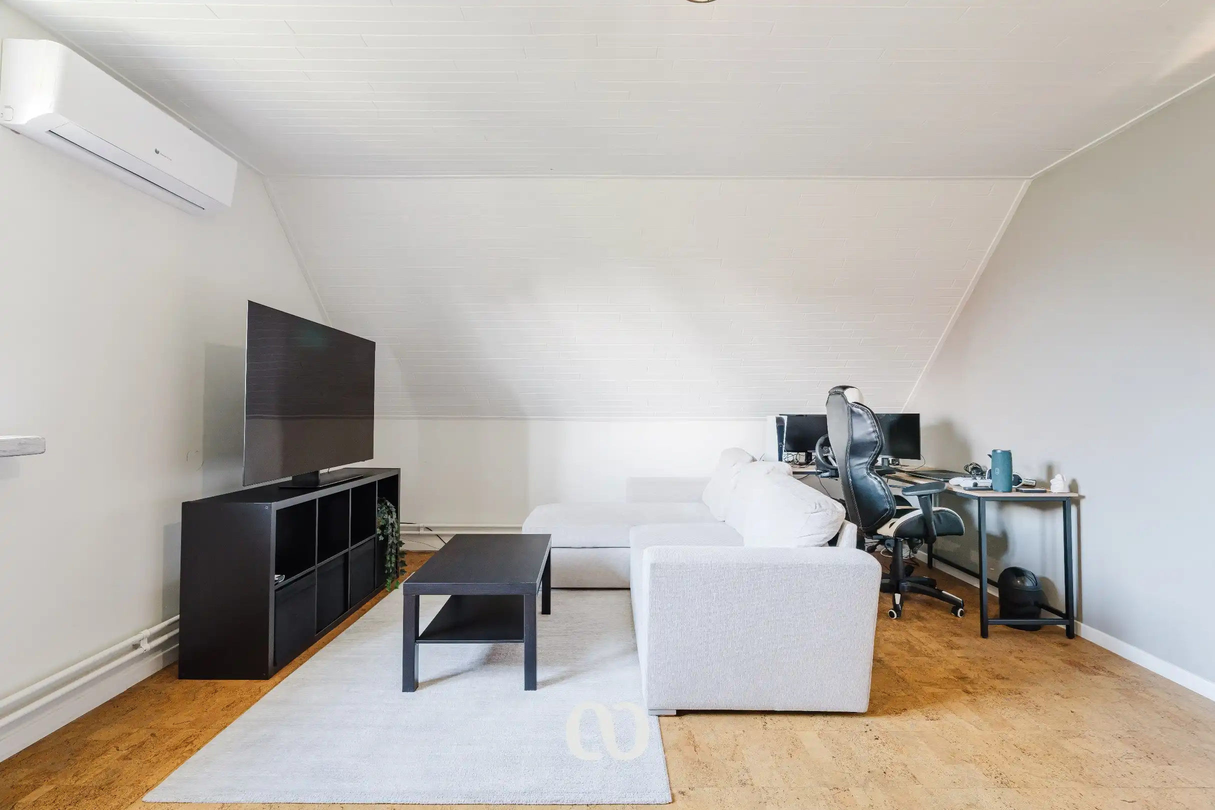 Instapklare gezinswoning met 4 slaapkamers en tuin foto 11