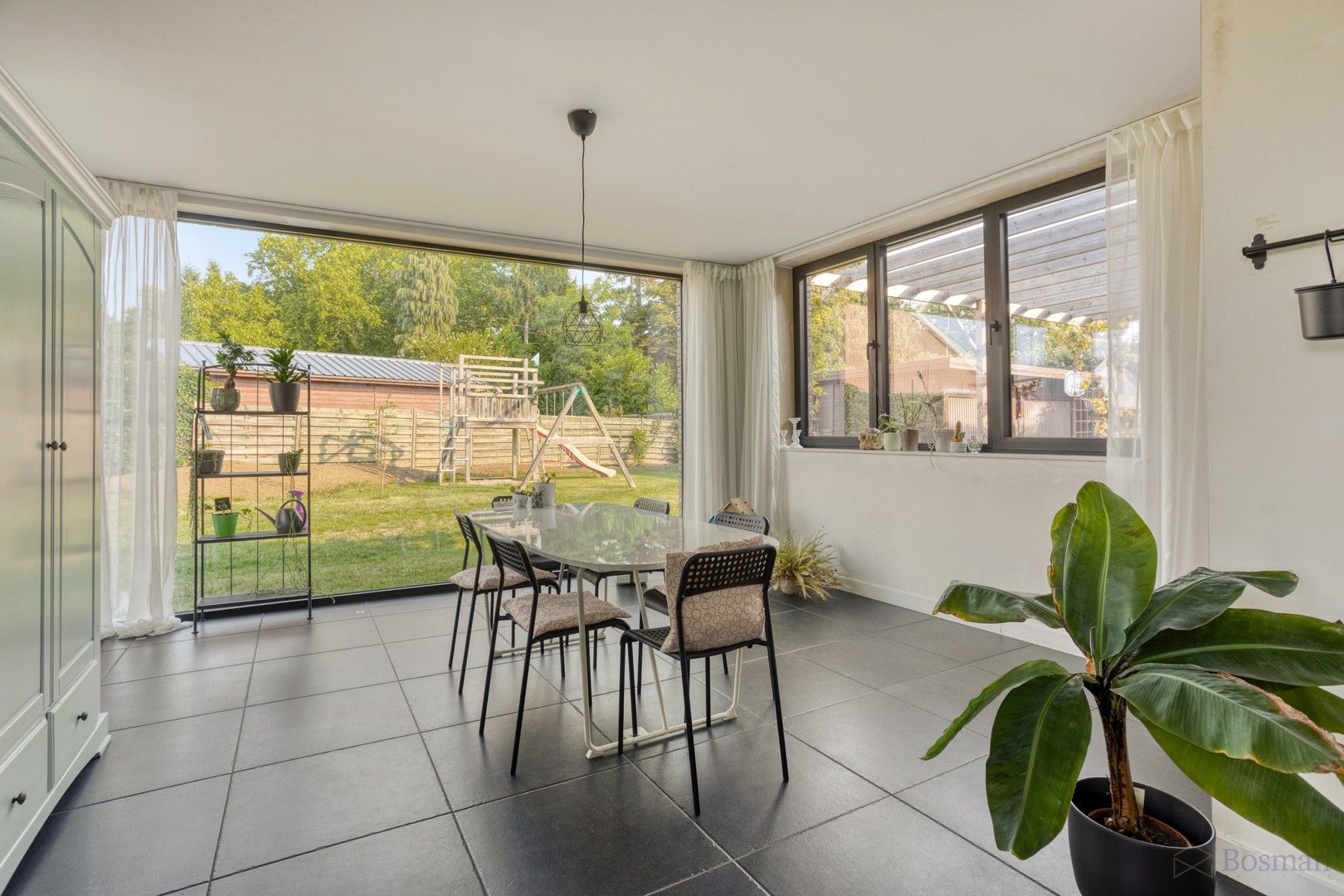 Lichtrijke energiezuinige woning te koop in Paal foto 4