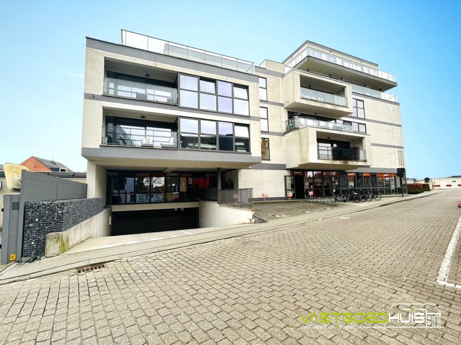 Modern appartement met 2 slaapkamers en terras foto 30