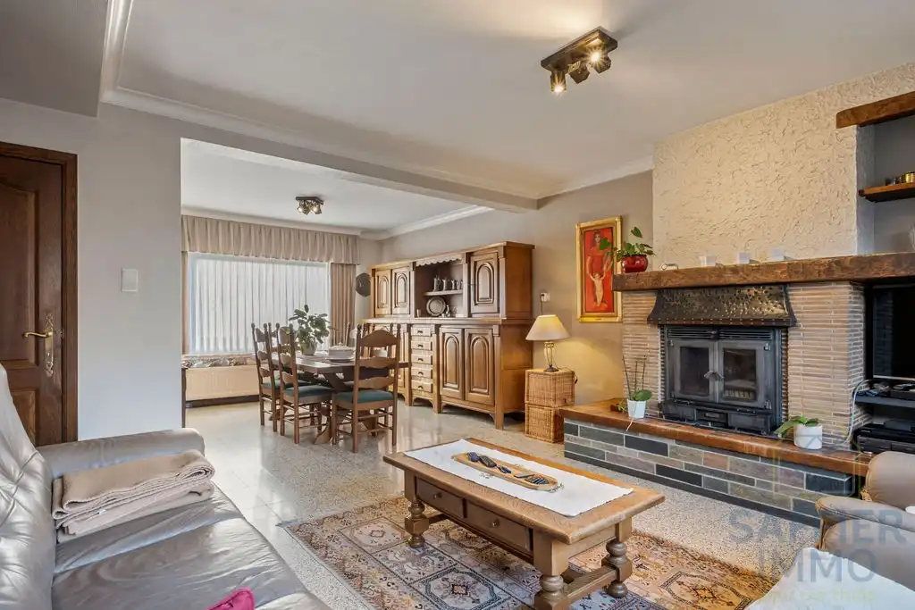 Ruime woning met 4 slaapkamers en grote tuin in het centrum van Ingelmunster foto 7