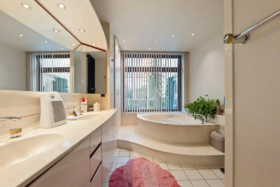 HERENWOPNING OP TOPLOCATIE IN SINT-TRUIDEN foto 19