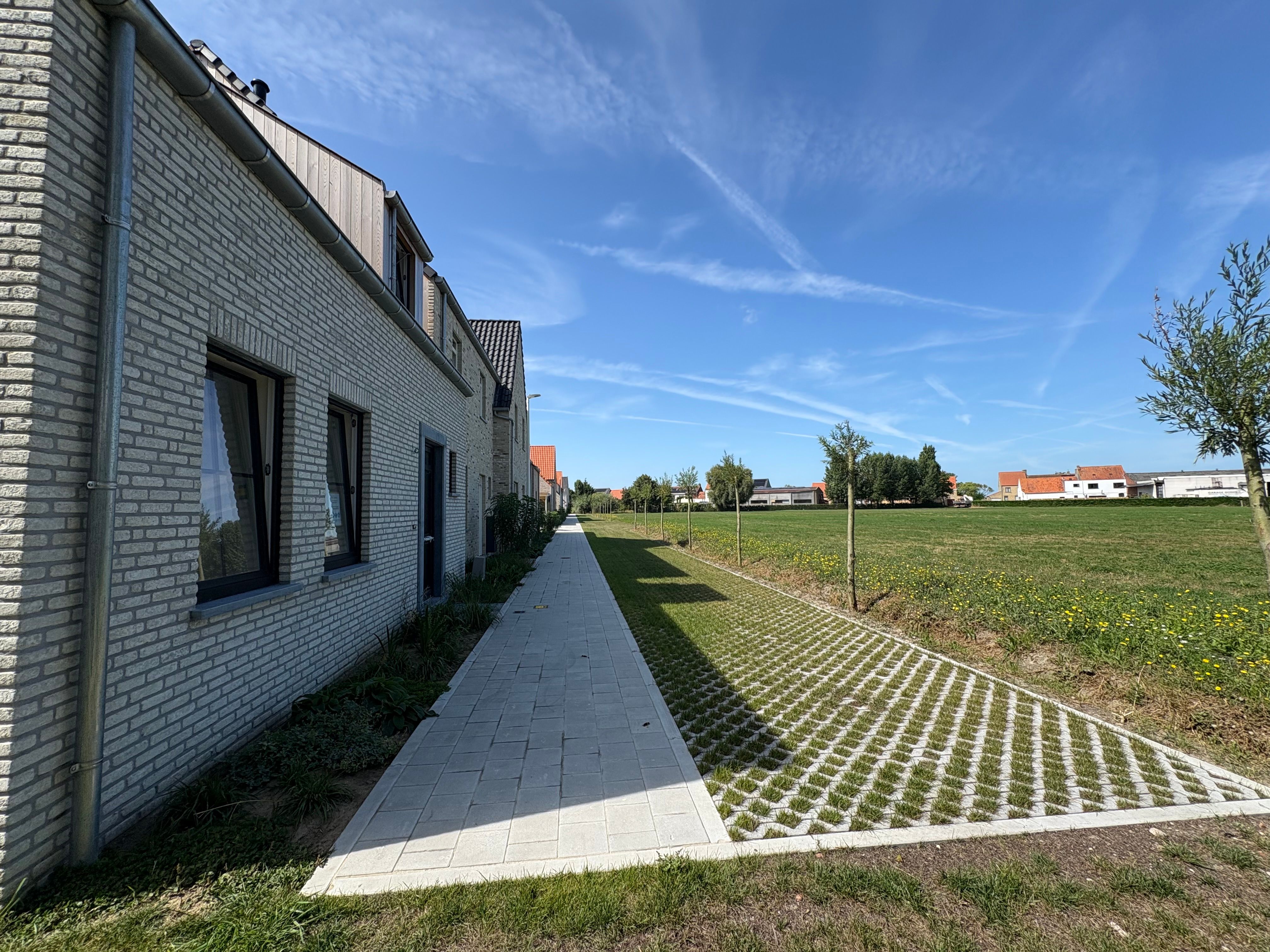 Energiezuinige nieuwbouwwoning met 3 slaapkamers en carport te huur foto 9