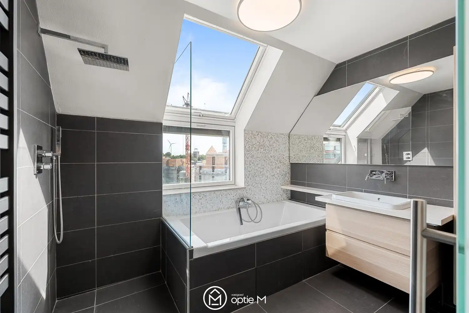 Instapklaar appartement te koop in Hasselt inclusief garage foto 13