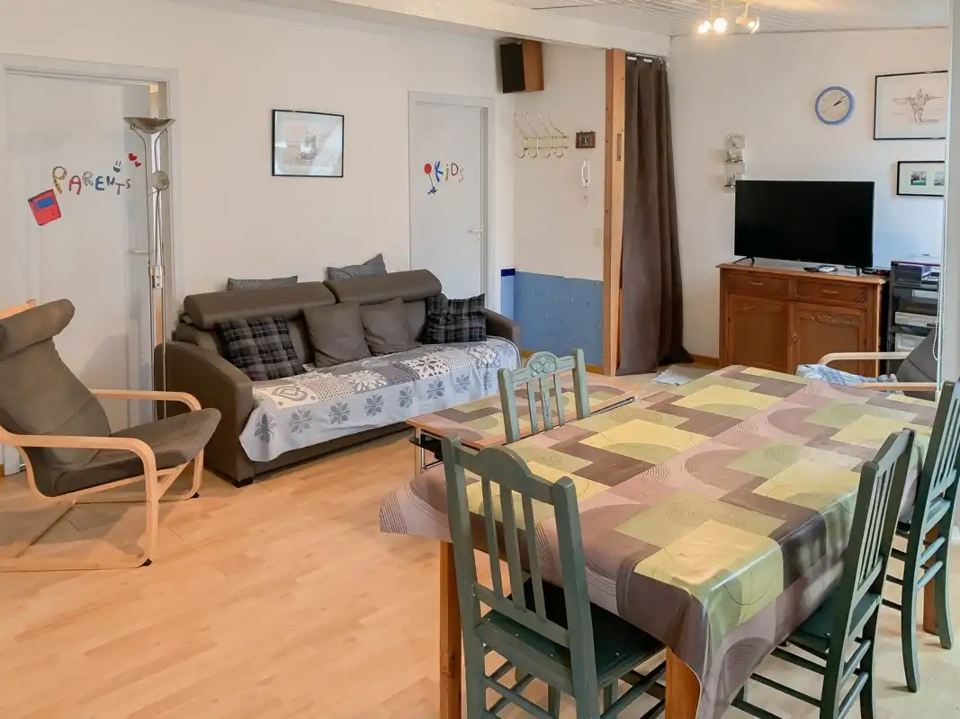Hoofdfoto van de publicatie: Appartement met twee slaapkamers te koop in De Panne!