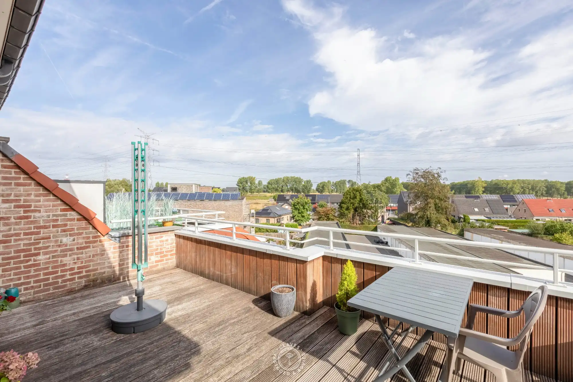 Imposant duplexappartement met een zee aan ruimte foto 5