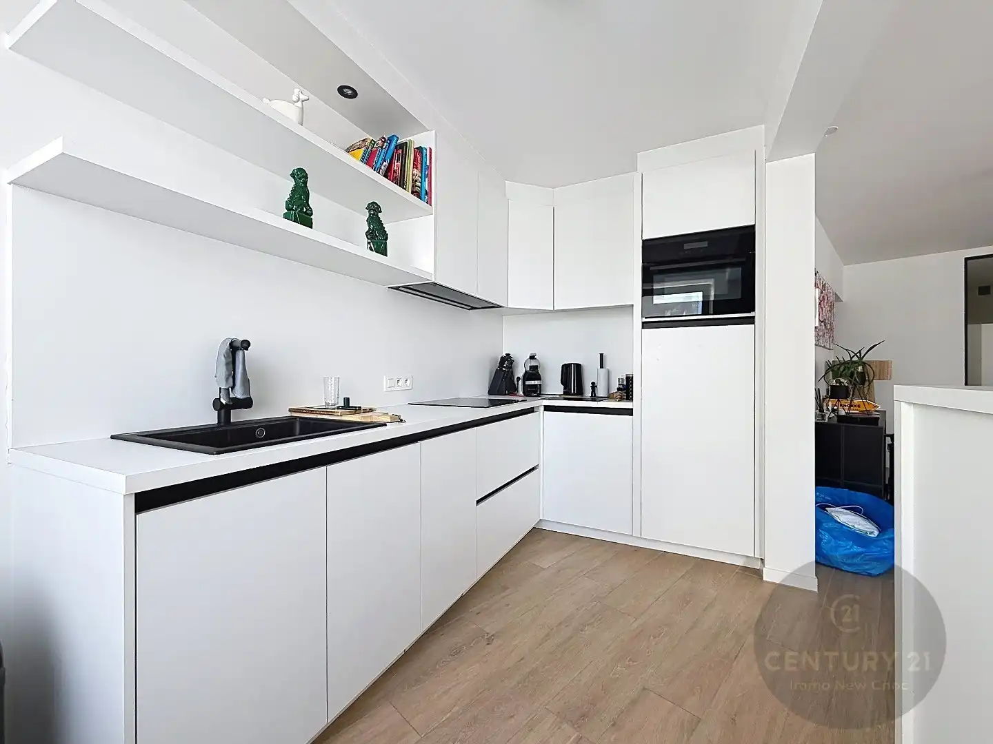 Ruim modern appartement met lift in Oud Knokke, dorp centrum, 2 slaapkamers, fietsberging,  bouwjaar 1985, energielabel C foto 30