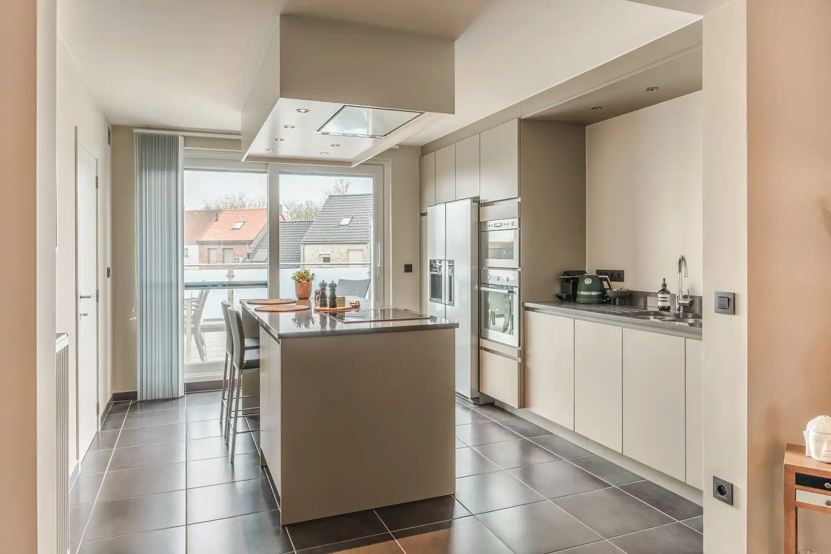 Instapklaar DUPLEX-appartement met GARAGEBOX foto 9