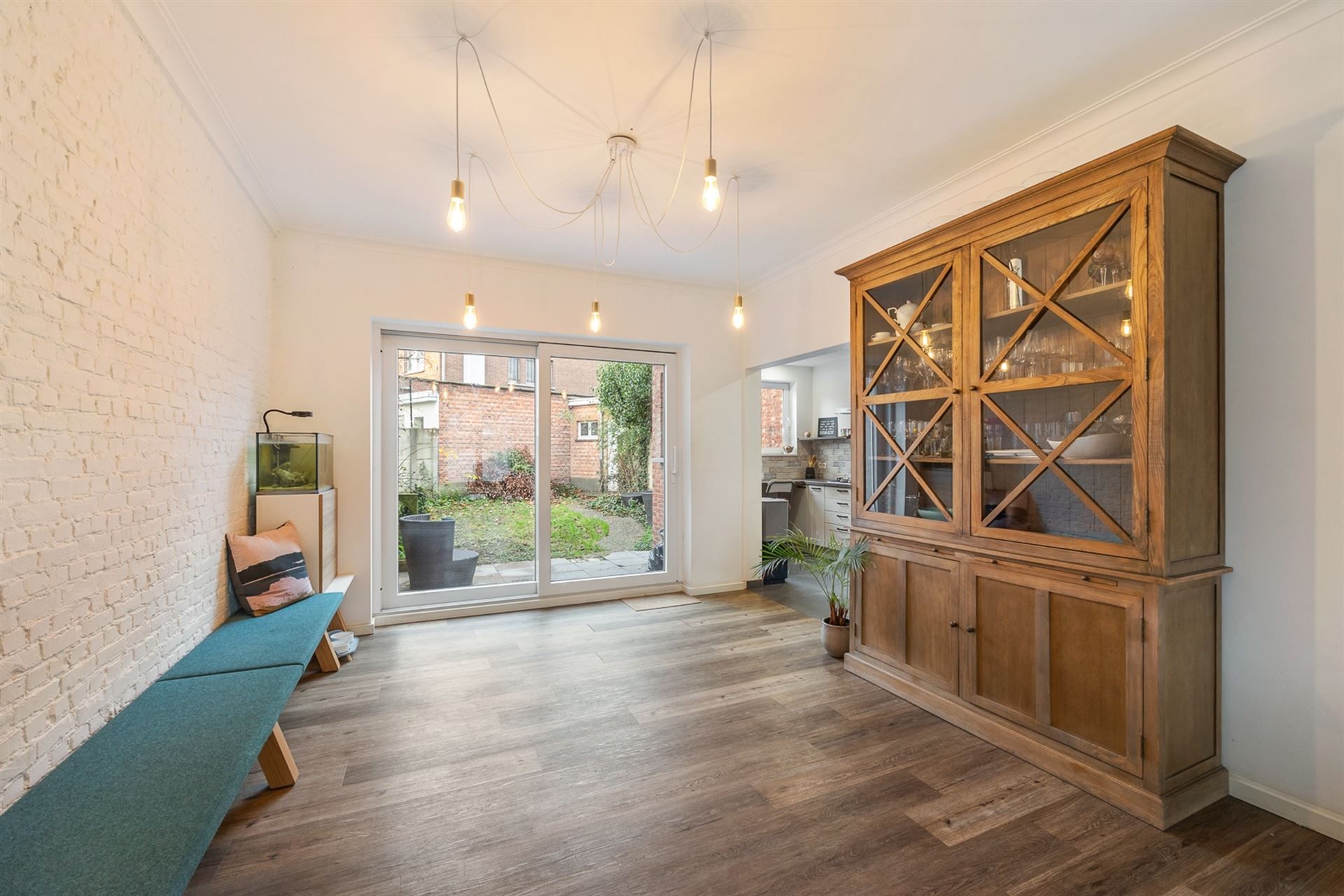 Instapklare en Ruime Gezinwoning met Tuin en Garage foto 5