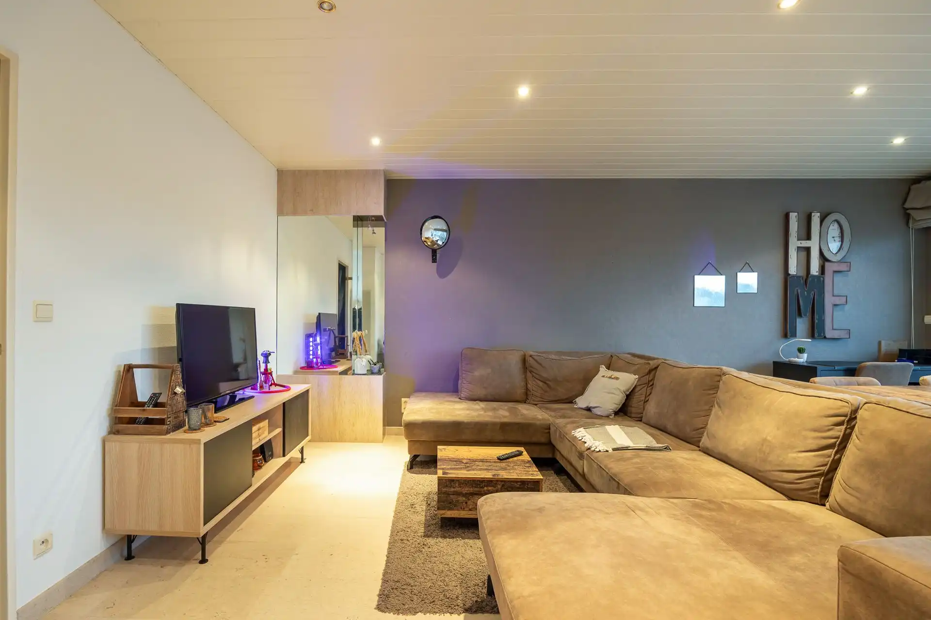 Lichtrijk appartement met drie slaapkamers en terras foto 5