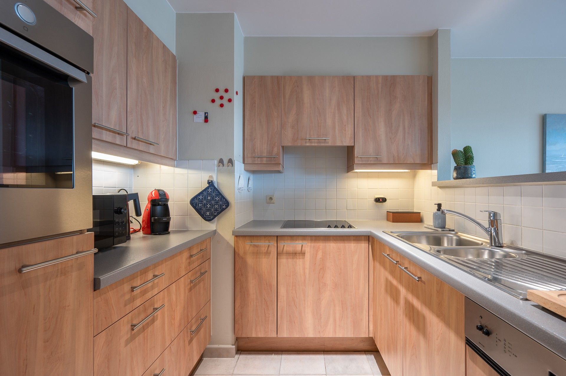 Gemeubeld: 2 slaapkamer appartement met adembenemende zichten! foto 8