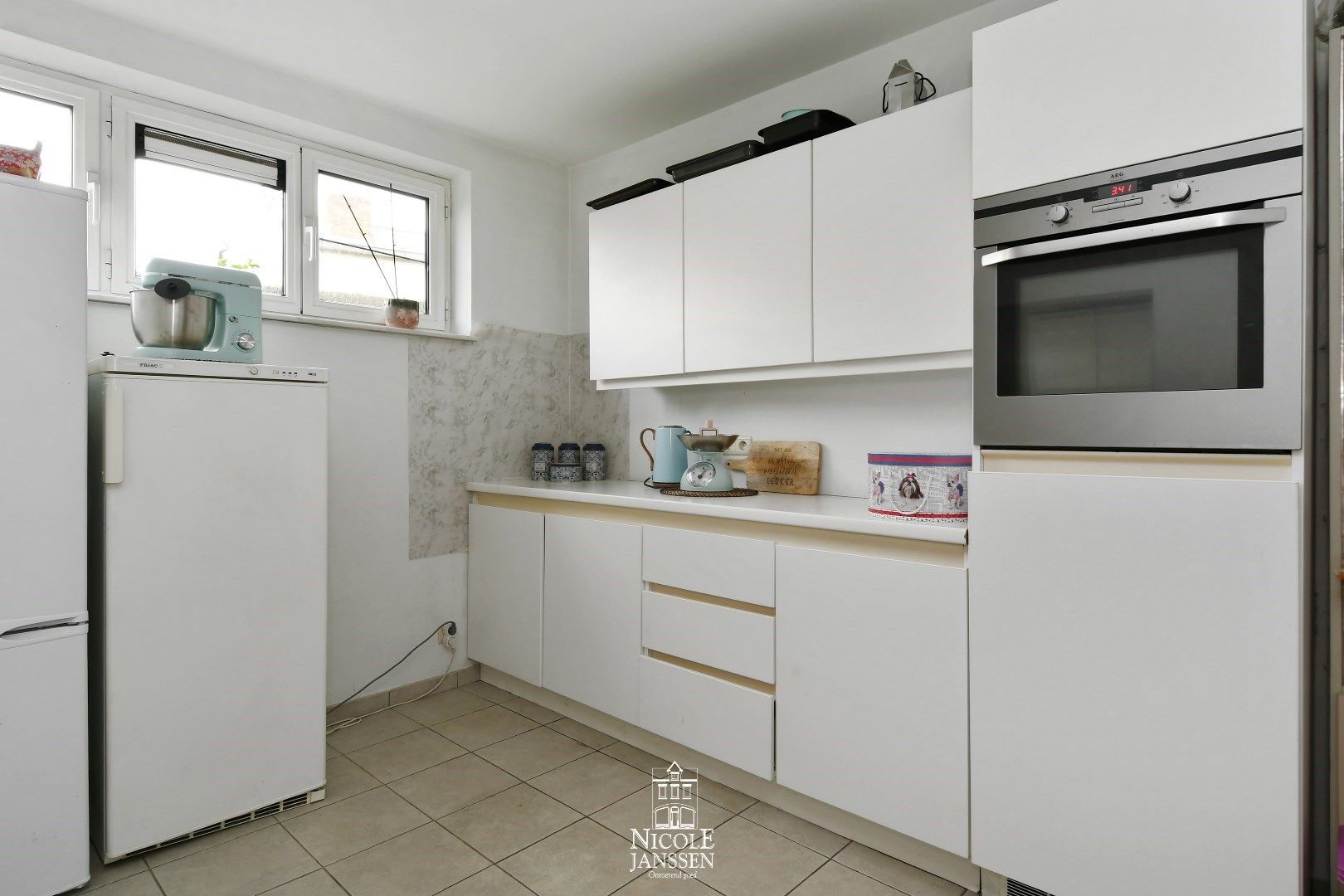Woonst met studio en handelspand te koop foto 19