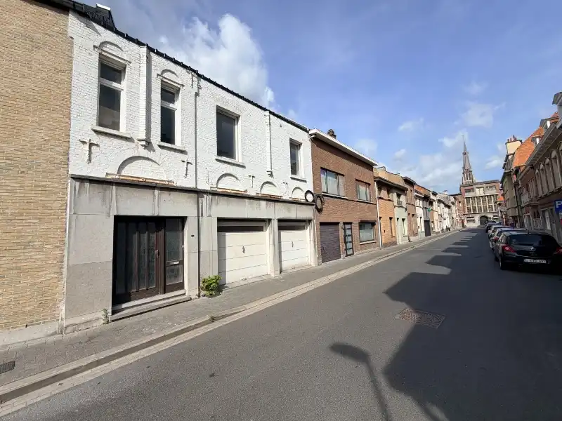 --- NIEUW --- Starterswoning nabij het centrum van Sint-Niklaas! foto {{pictureIndex}}