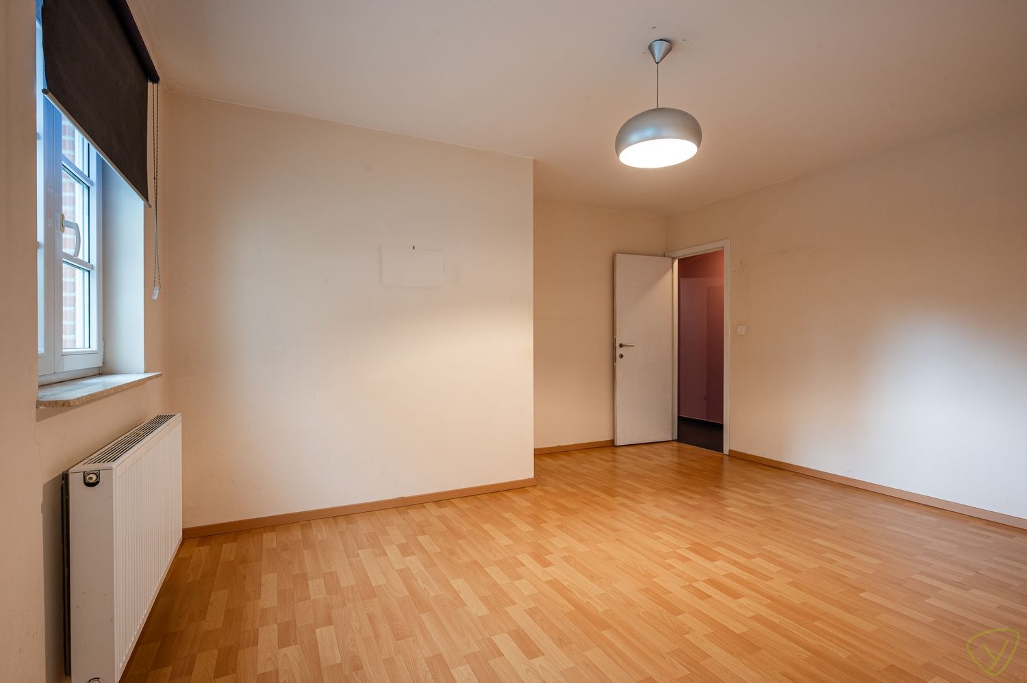 Sfeervol appartement te huur in het hart van Eeklo foto 9