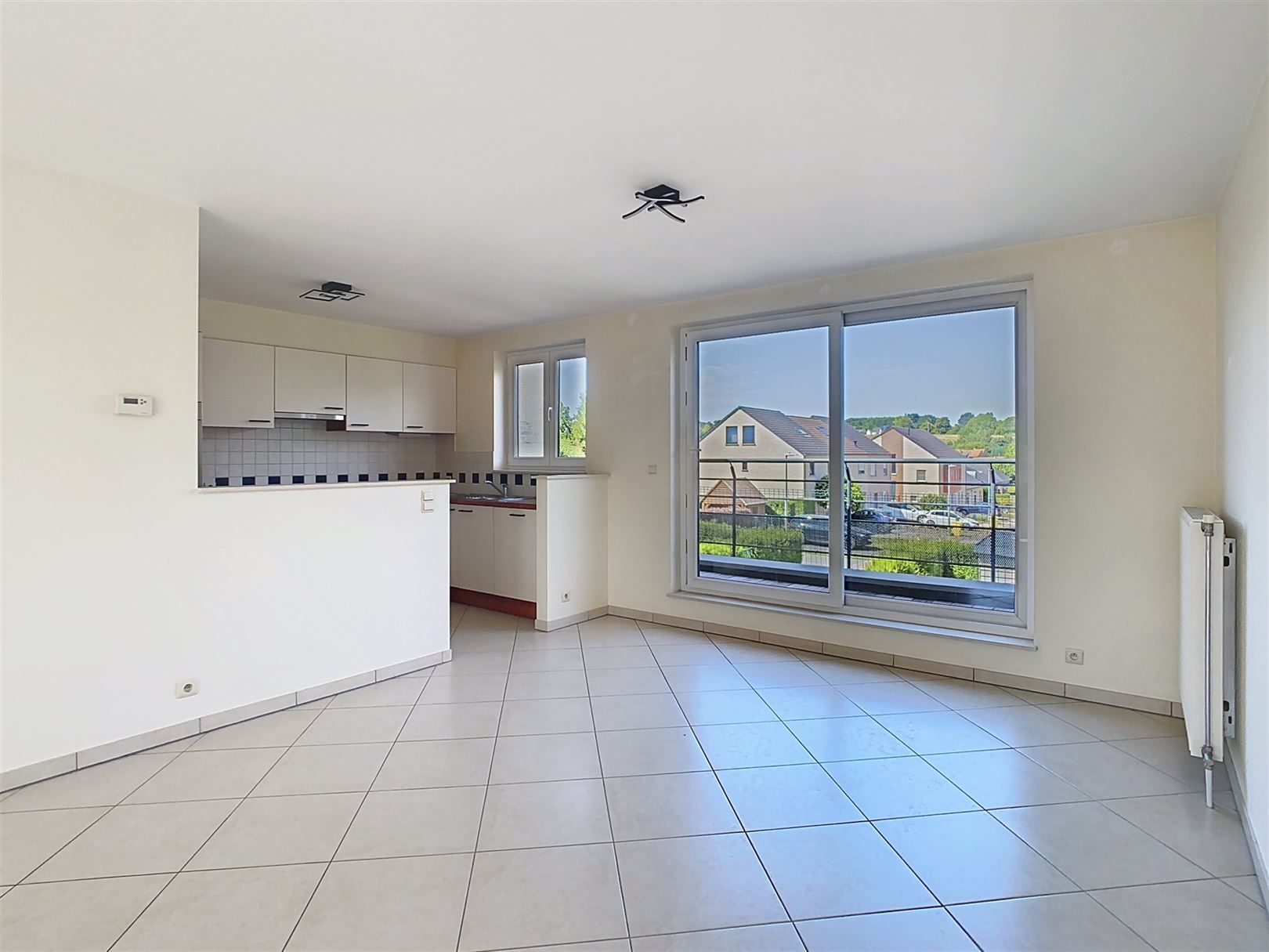 Ruim duplex app met terras, 3 slpks, parkeerplaats foto 8