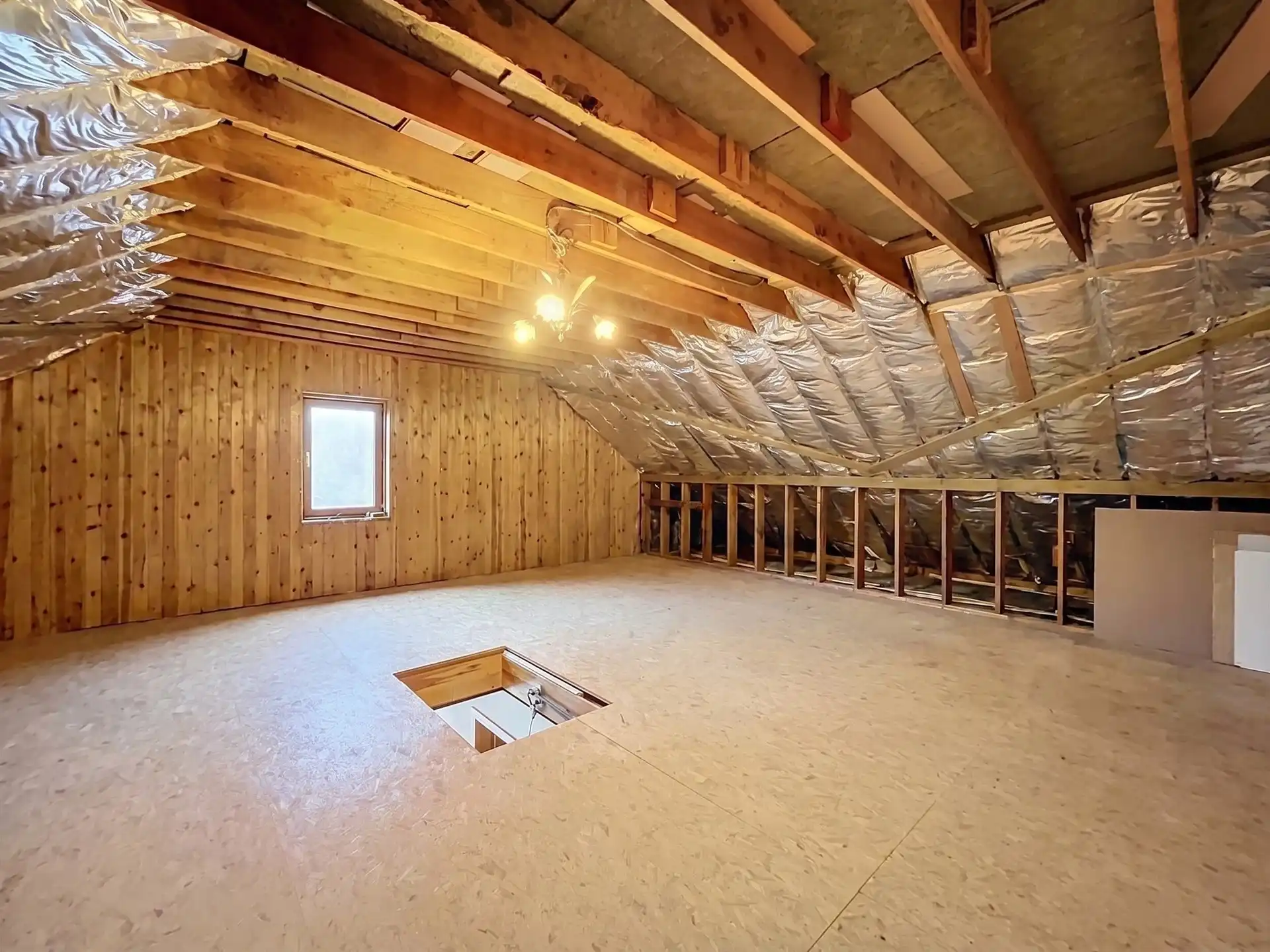half open bebouwing met 3 slaapkamers en garage op perceel van 545m² foto 11