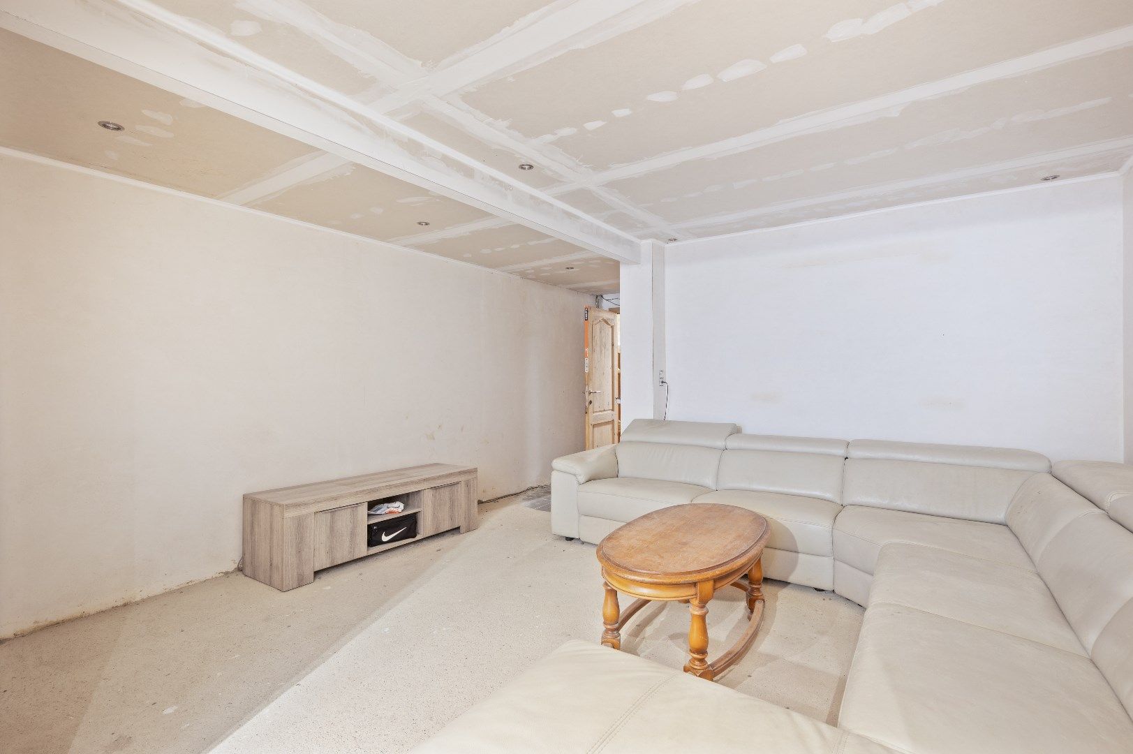 Centraal gelegen gezinswoning met 6 slaapkamers foto 8