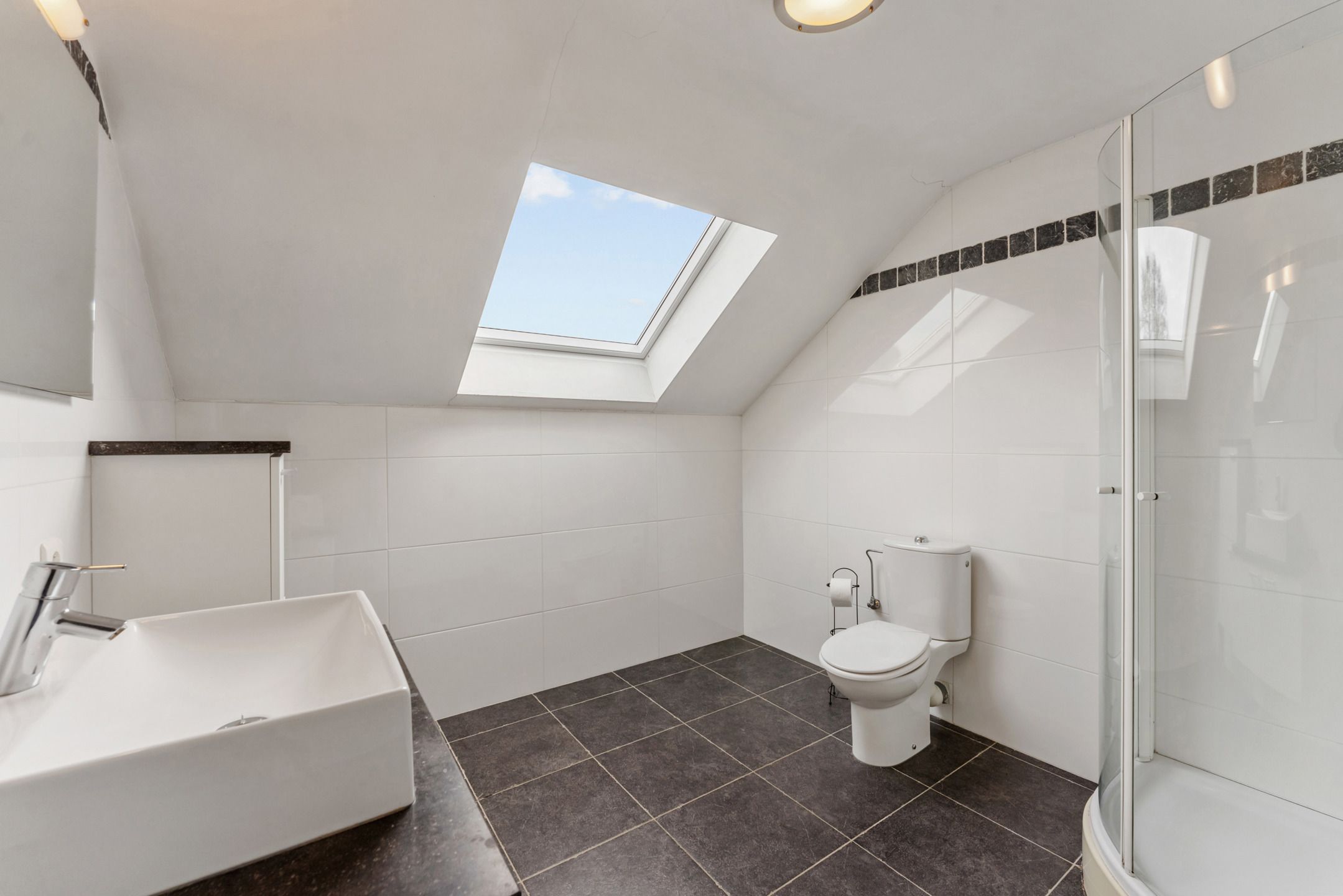 Duplex appartement met garage te Vlijtingen foto 19