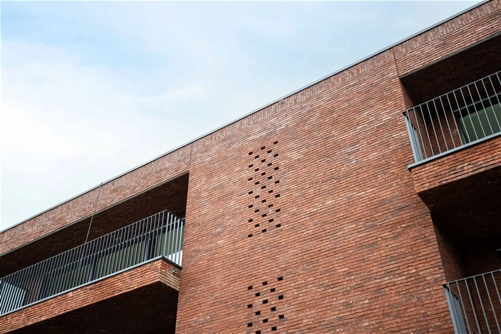 Nieuwbouw kantoren/handelsruimten vlakbij E40 foto 13