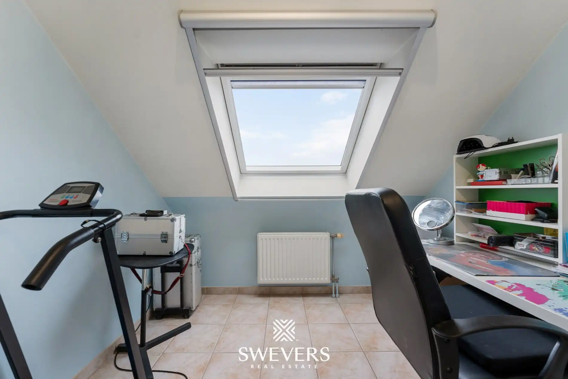 Opbrengsteigendom met handelspand, ruim appartement en uitbreidingspotentieel in hartje Heusden-Zolder foto 28