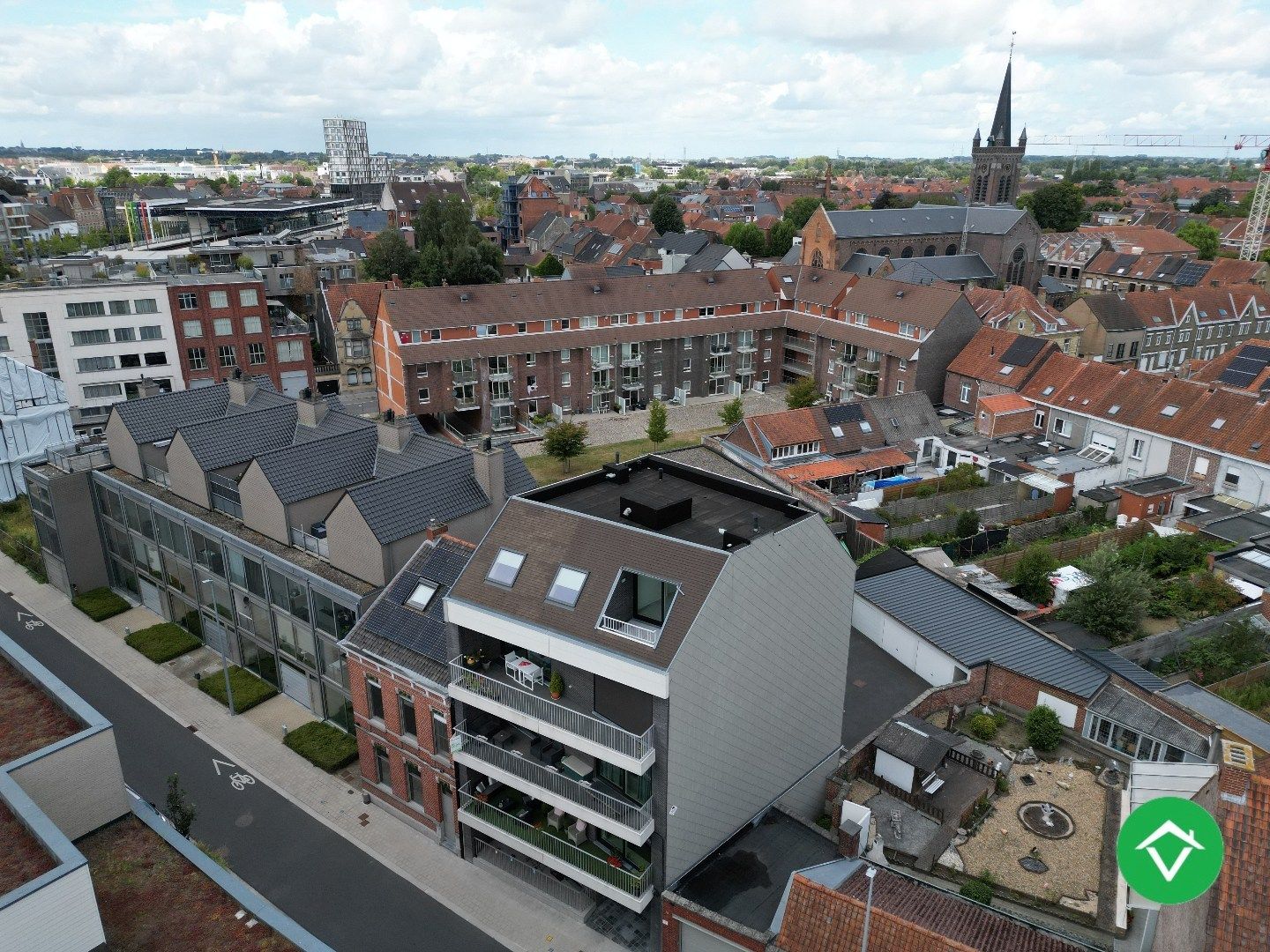 Appartement met twee slaapkamers, garage en twee terrassen te Roeselare foto 23