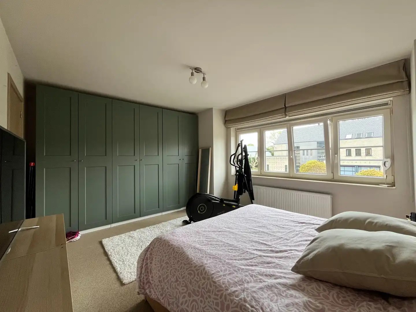 Ruim appartement met 2 slaapkamers en staanplaats te huur! foto 8