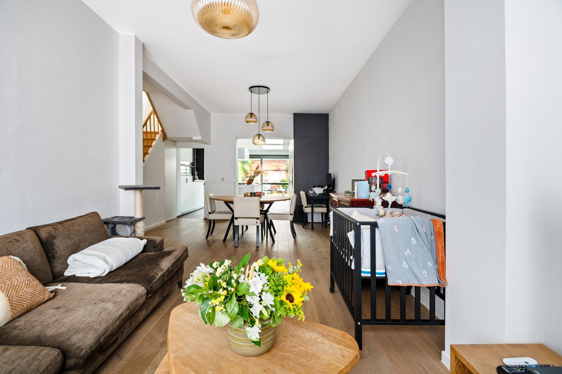 Lichtrijke en ruime woning op uitstekende ligging foto 7
