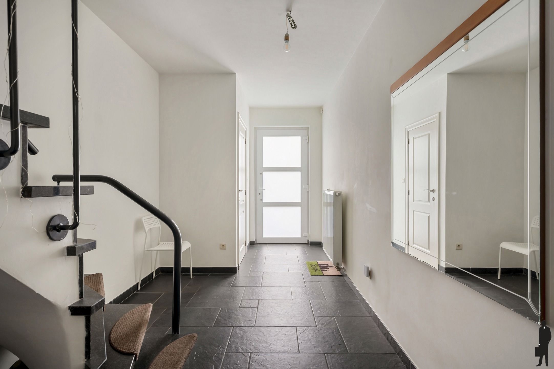 Ruim bemeten woning op centrale locatie! foto 2