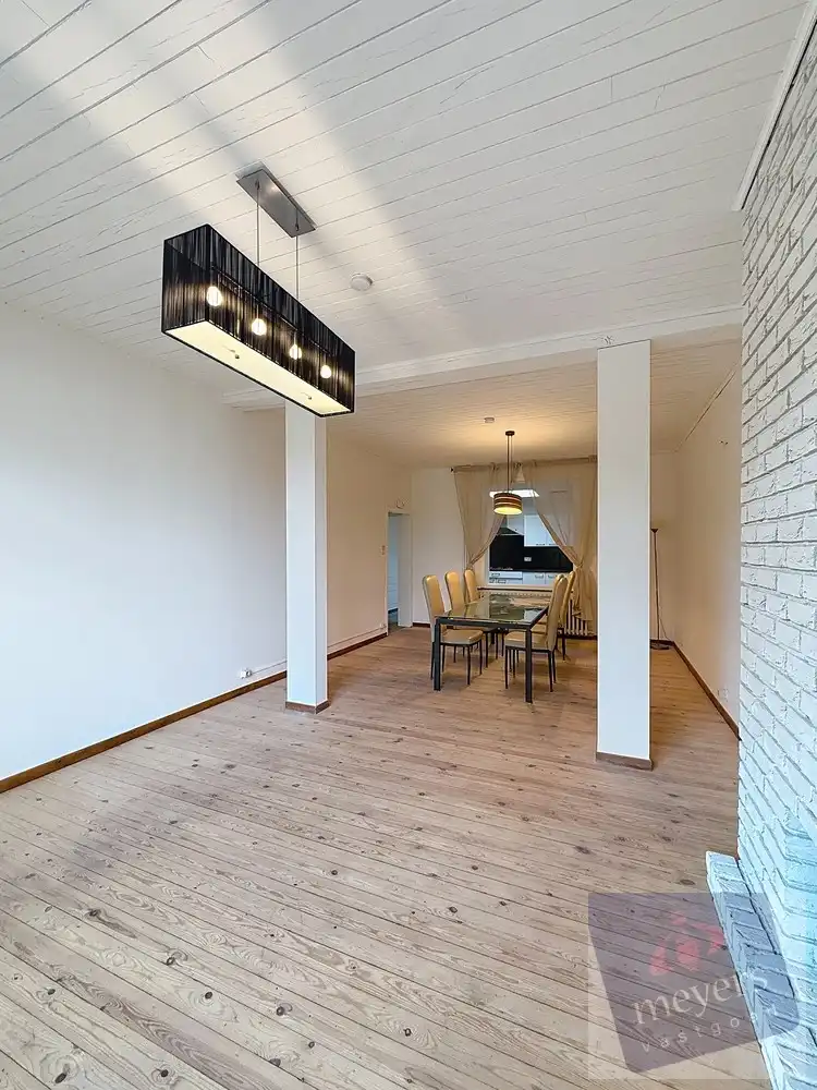 Stijlvolle halfopen bebouwing met tuin op centrale ligging in Hasselt foto 6