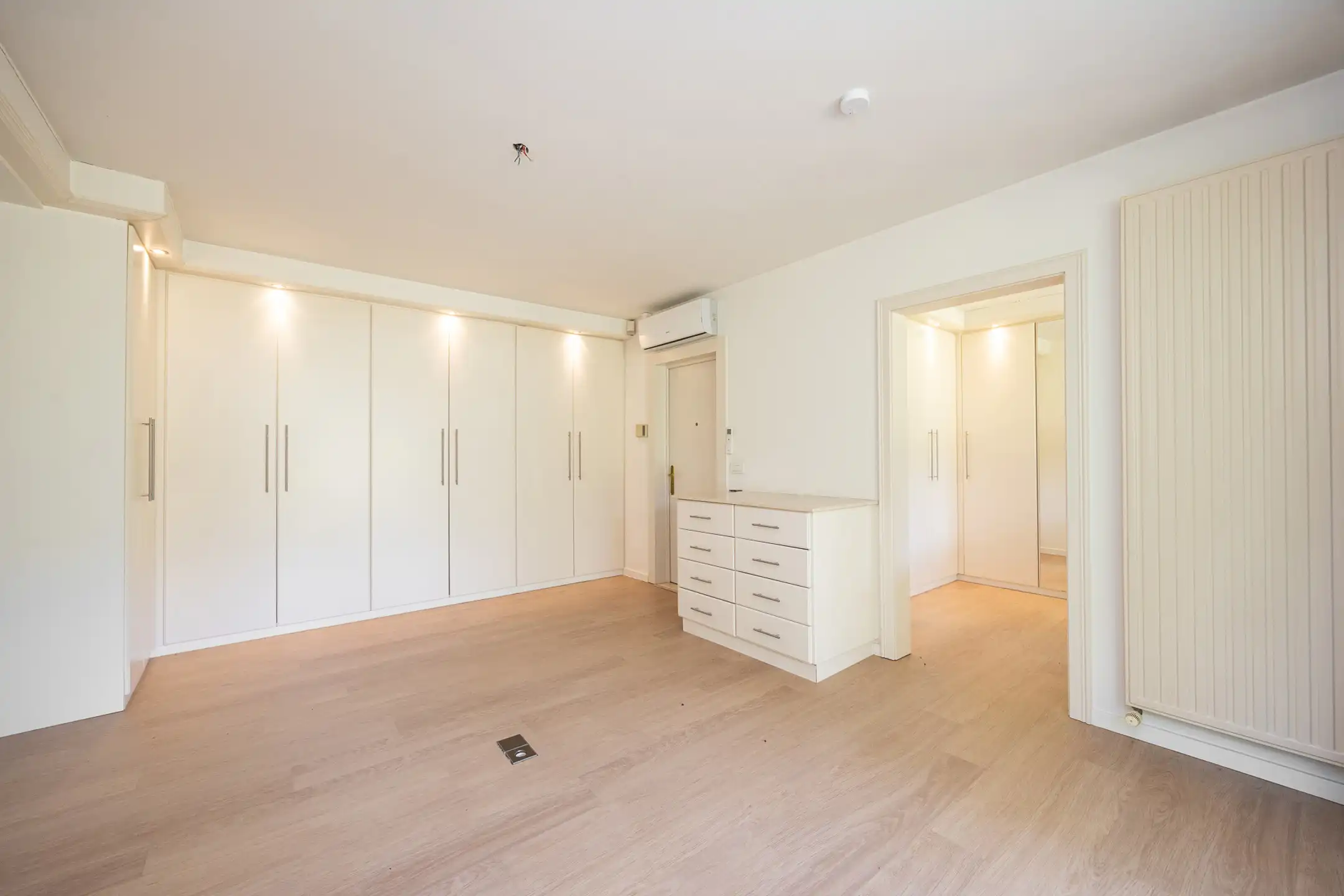 Ruime villa met 2 (mog. 3) slaapkamers op 2.030 m² op het ZW foto 20