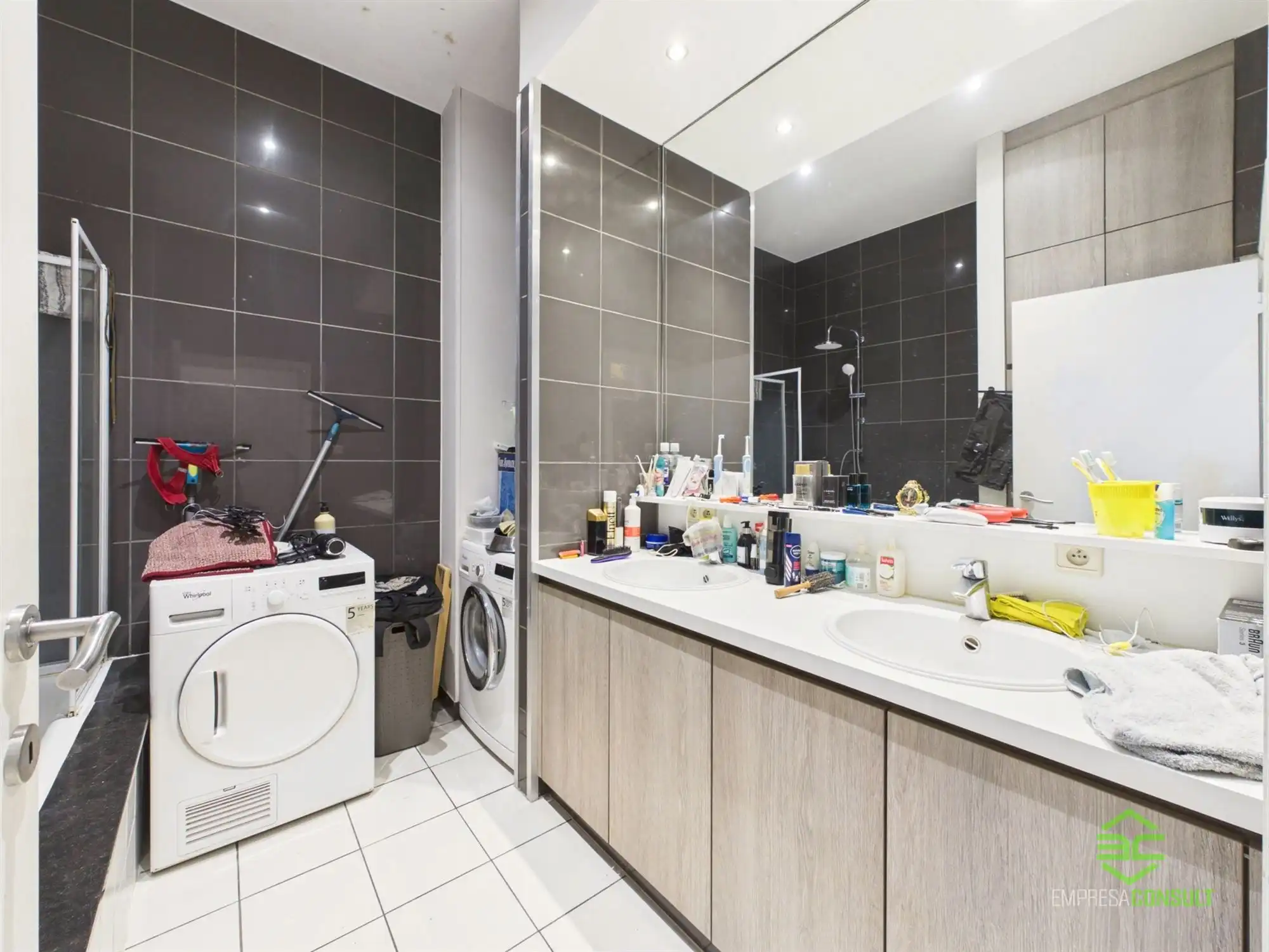 Centraal gelegen app met 2 slpk in een kleine residentie! foto 10