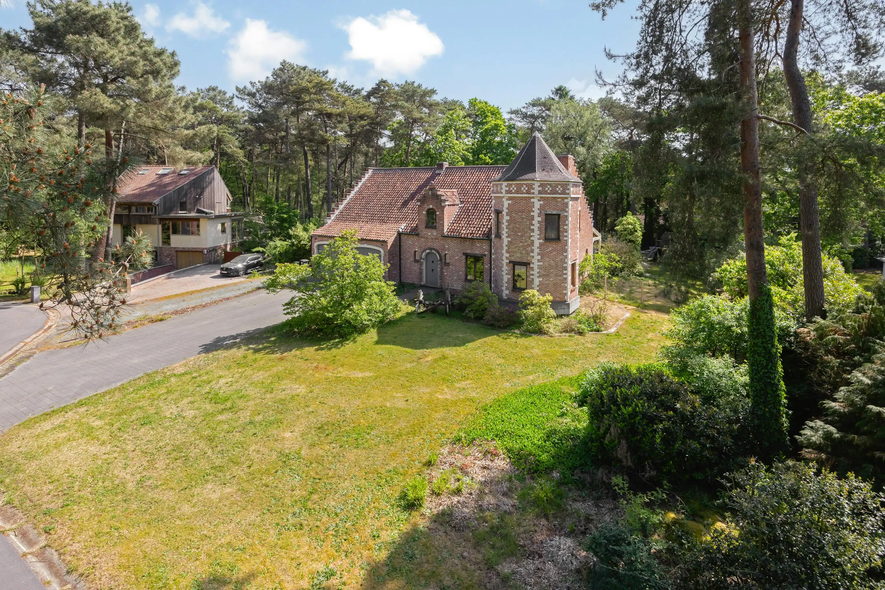 Ruime villa op toplocatie naast de Kalmthoutse Heide te koop foto 2