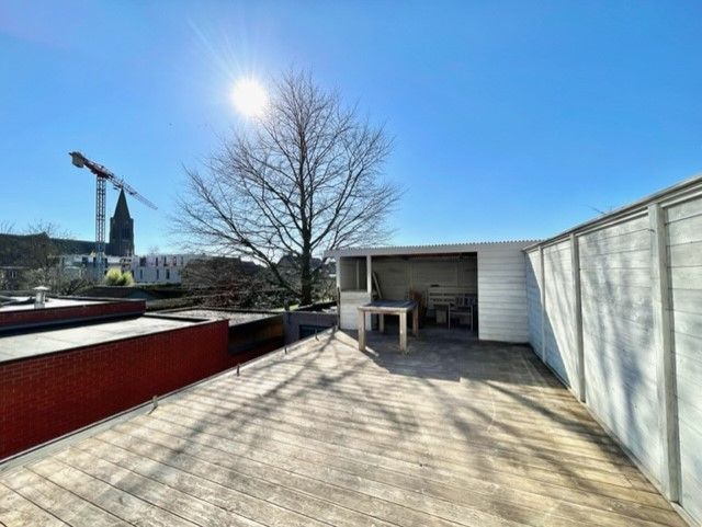 Lichtrijke duplex - 137 m² - groot terras - 2 slpks - 2 parkings foto 6