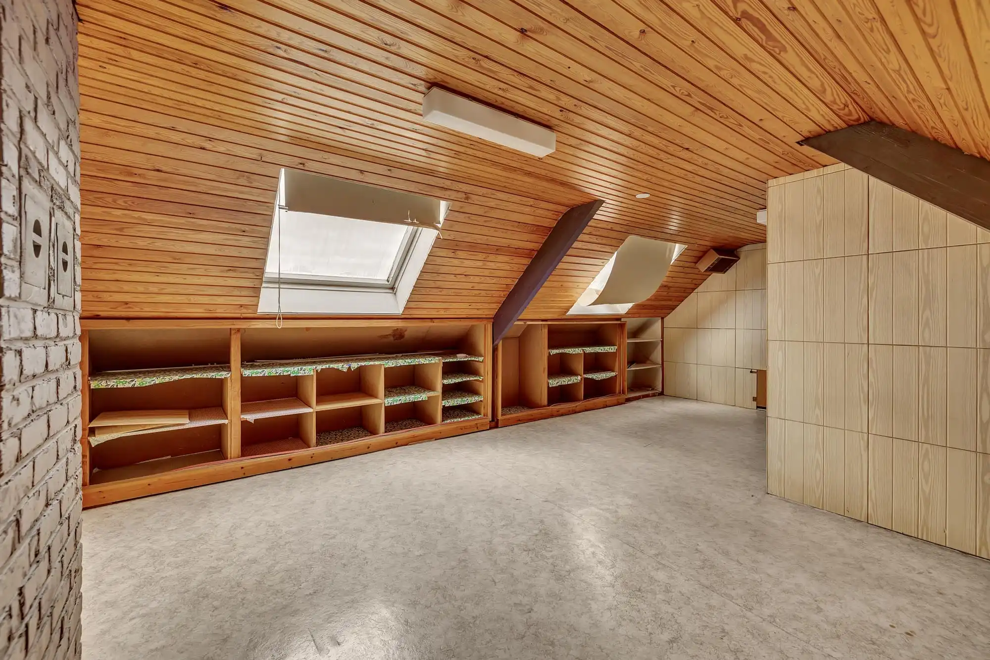 Halfopen bebouwing met garage en tuin in Ternat! foto 12