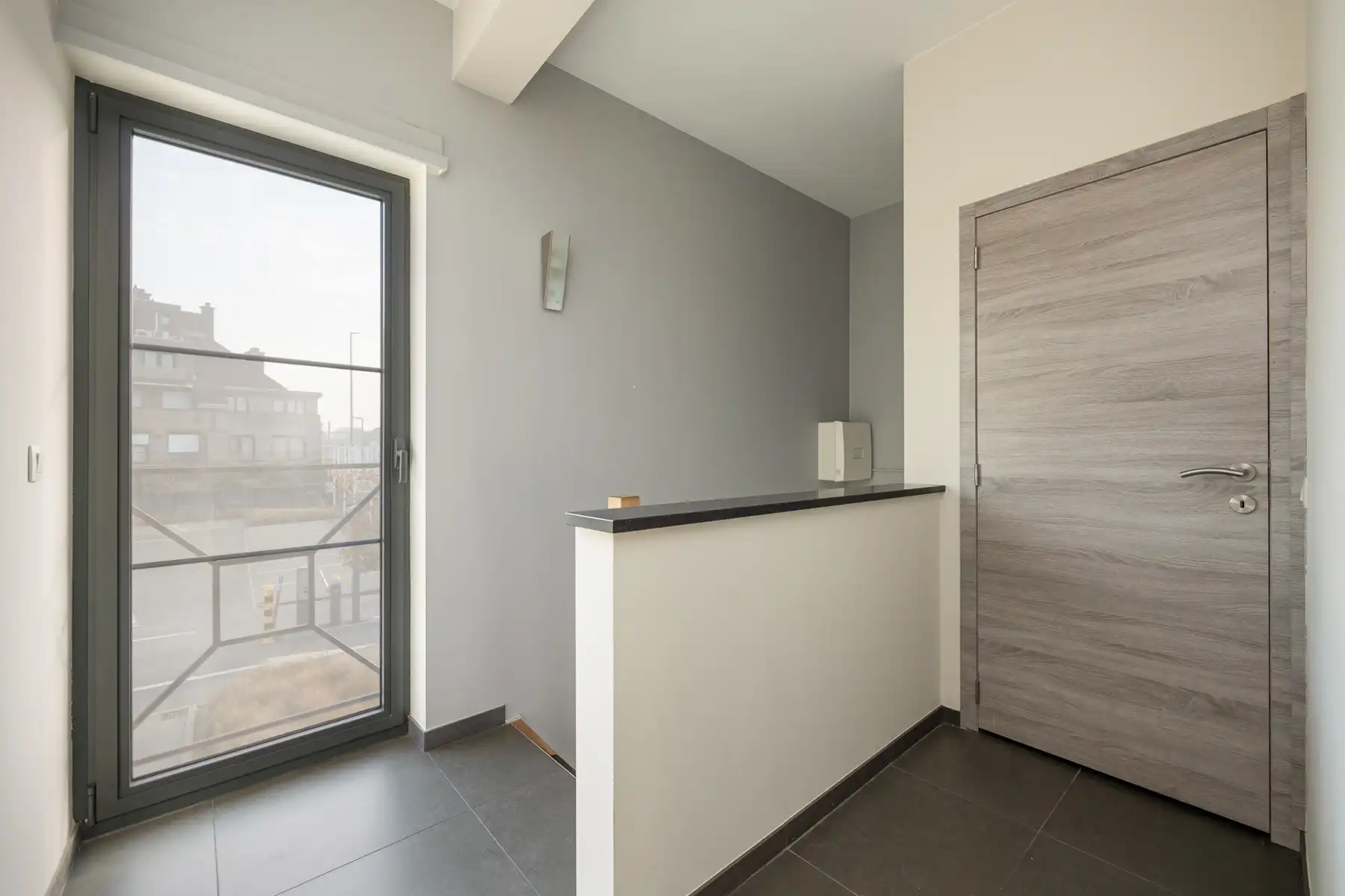 Veelzijdige handelszaak met woonst en topzichtbaarheid foto 12