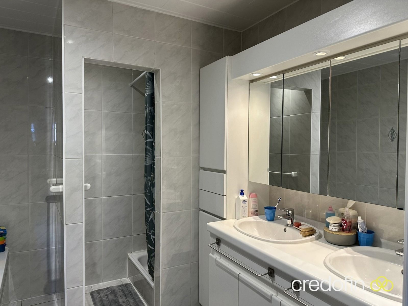 Mooi onderhouden HOB met 4 slaapkamers en garage foto 16