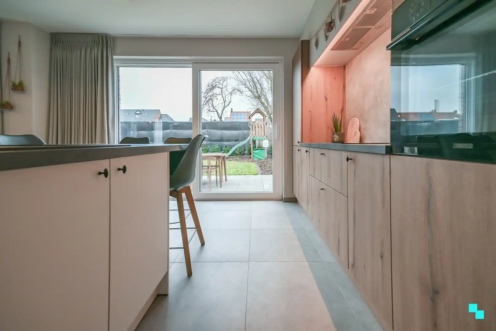 Volledig afgewerkte & energiezuinige woning op rustige verkaveling te Ingelmunster foto 11