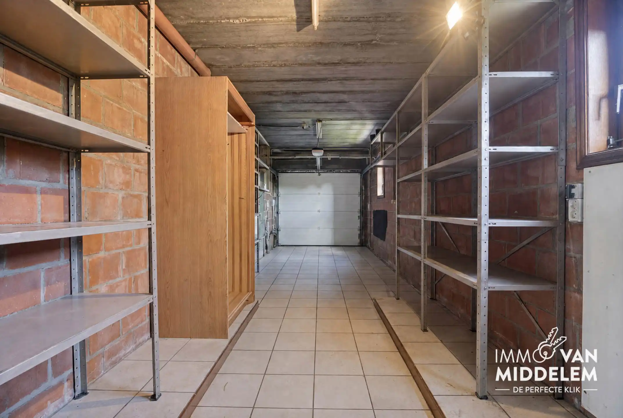 ZEER GOED ONDERHOUDEN WONING MET 4 KAMERS EN GROTE TUIN foto 20