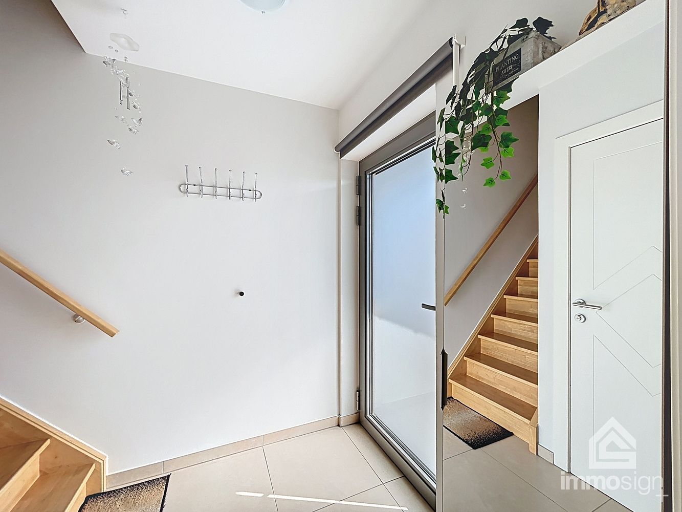 Instapklaar duplexappartement met 2 slaapkamers, heerlijk terras en een autostaanplaats foto 15