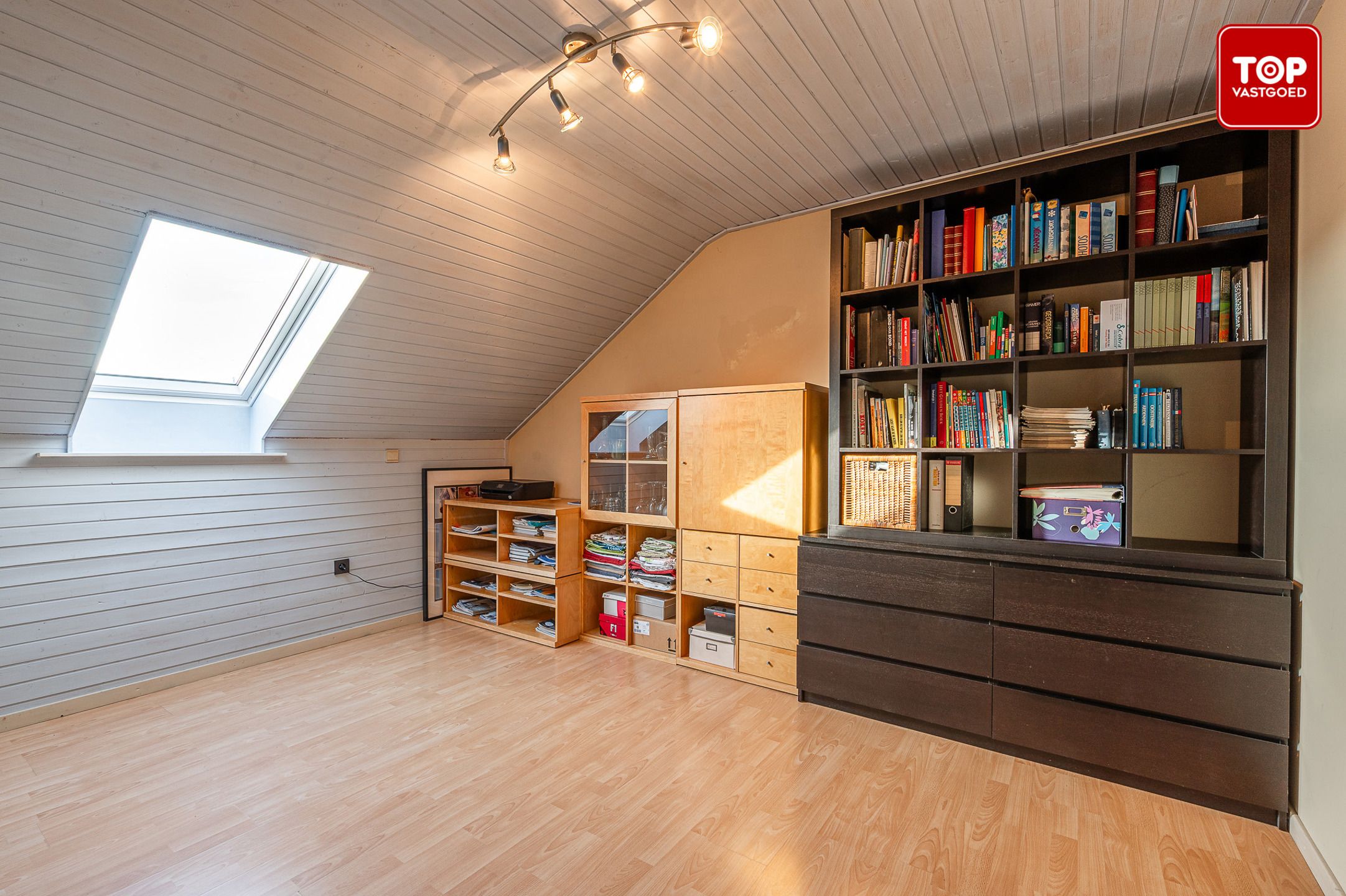 Bel-etagewoning met 3 slaapkamers, jacuzzi en sauna foto 13