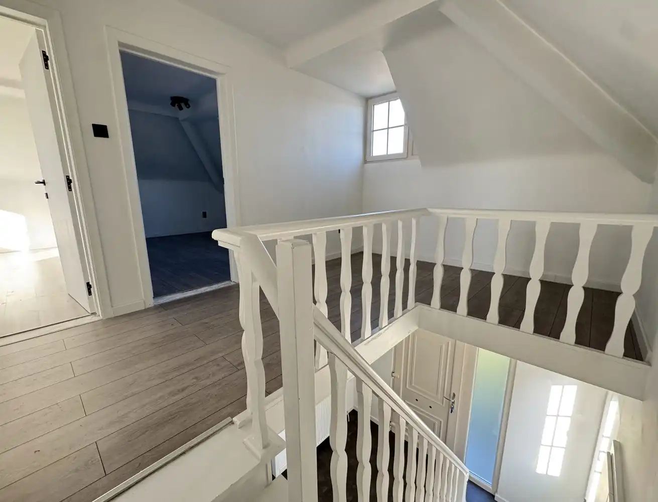 GERENOVEERDE, INSTAPKLARE WONING (H.O.B.) foto 7