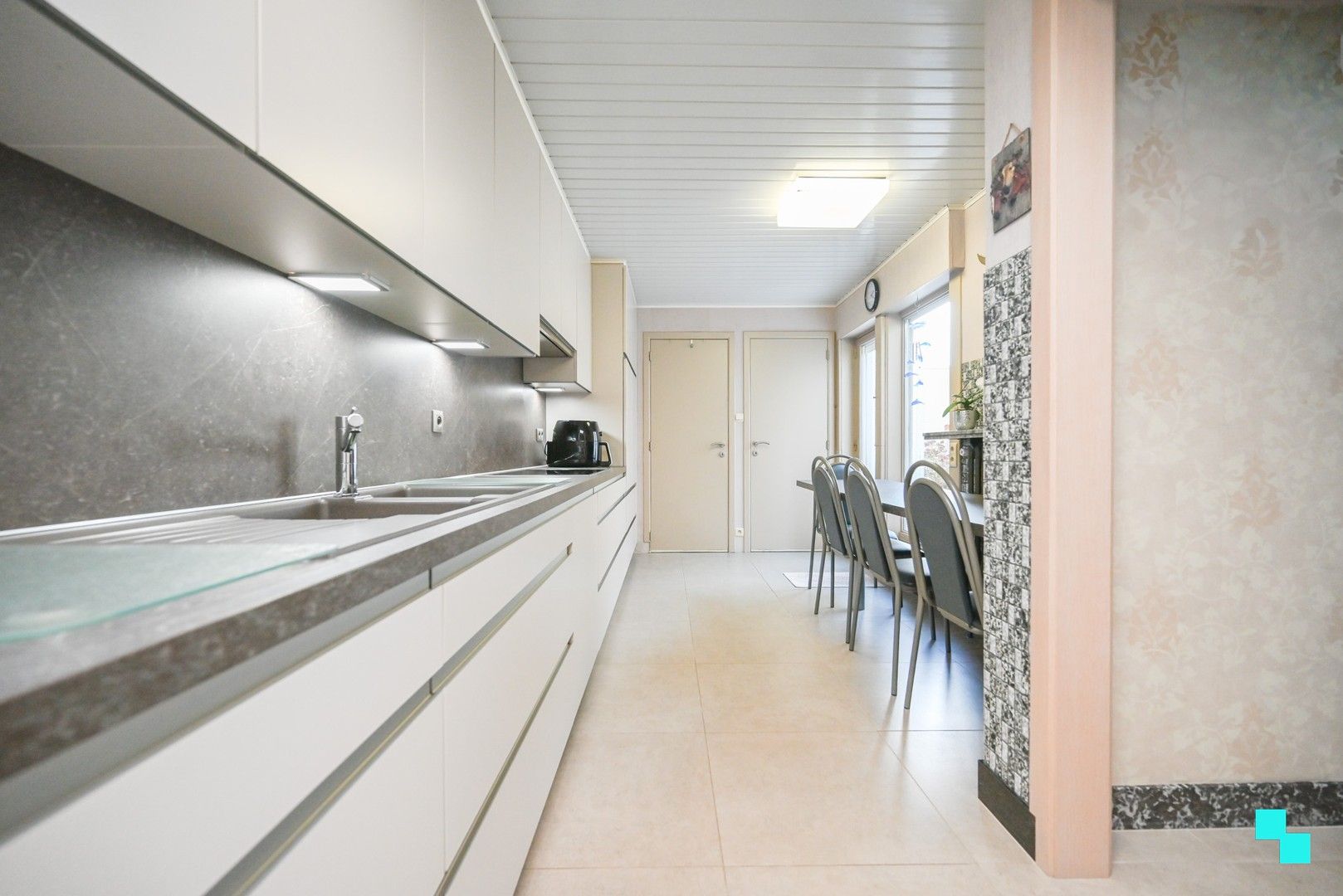 Ruime eengezinswoning met 4 slaapkamers foto 9