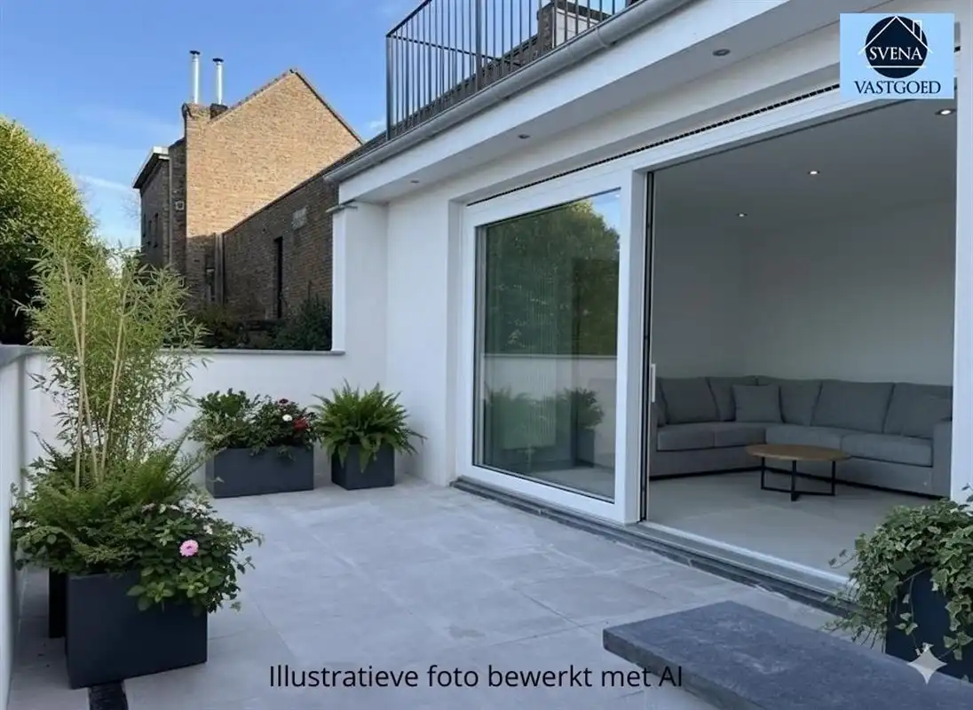 ZEER RUIME WONING MET 4 SLAAPKAMERS EN 2 GARAGES foto 8