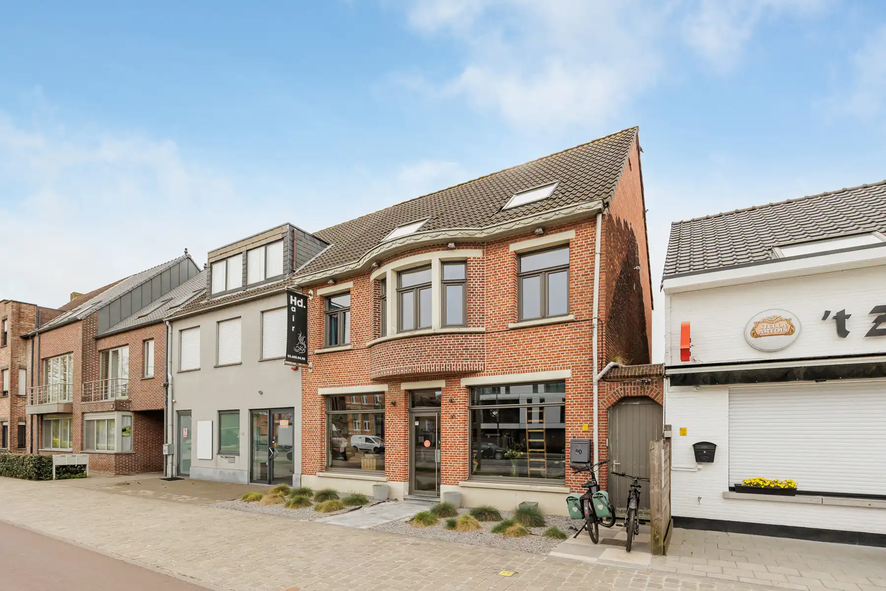 Handelshuis met 7 slaapkamers in het centrum van Stabroek! foto {{pictureIndex}}