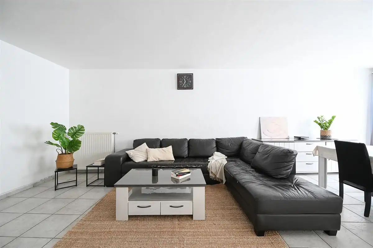 Zeer ruim appartement (120 m²) met 2 SLPK, terras en EPC-label A foto 5