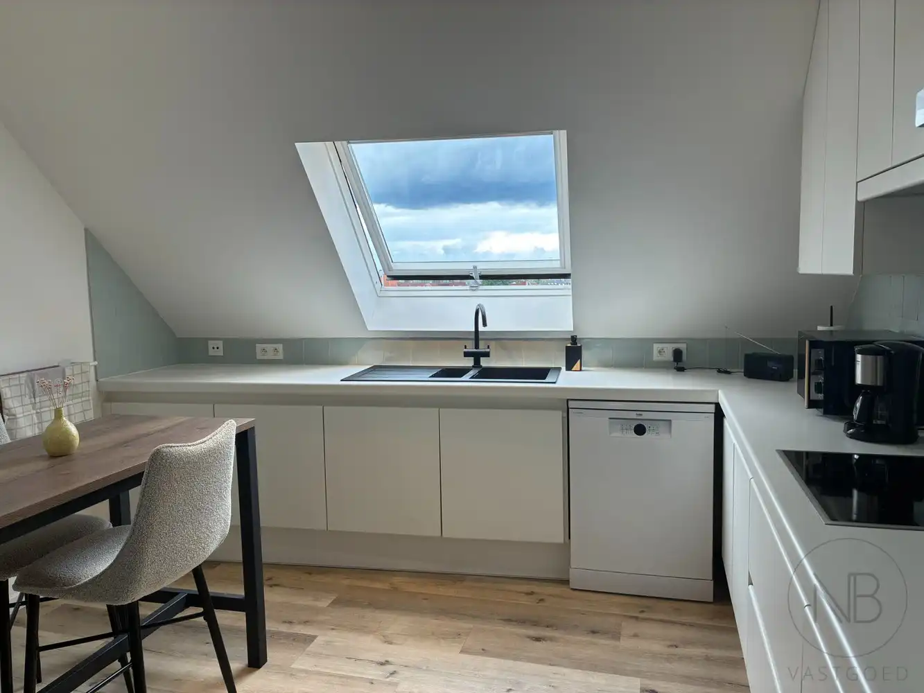 Bemeubeld appartement aan de Hooiplaats in Genk foto 9