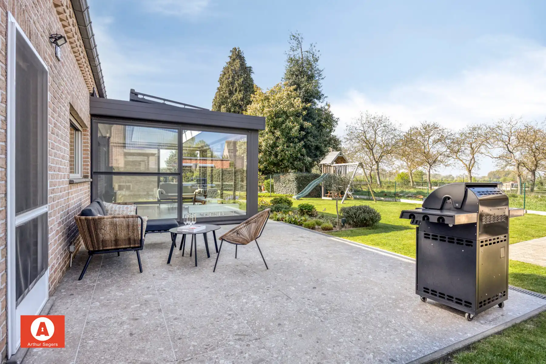 Luxueuze open bebouwing in Denderbelle. foto 24