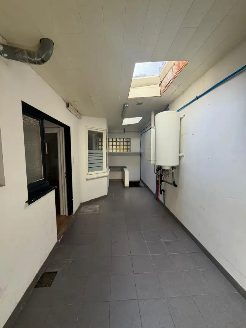 Ruime woning met 5 slaapkamers te huur – Oostende (Konterdam) foto 9