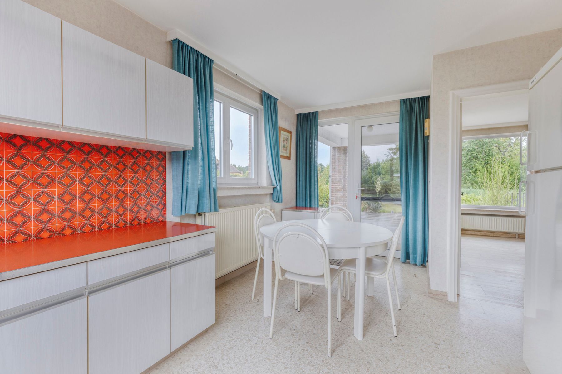 Residentieel gelegen villa met 4 slaapkamers en bureel foto 11