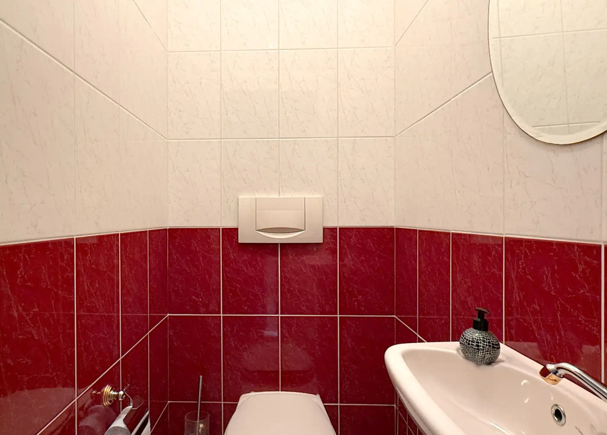 Appartement met twee slaapkamers, twee terrassen en garage in het hartje van Beveren foto 9