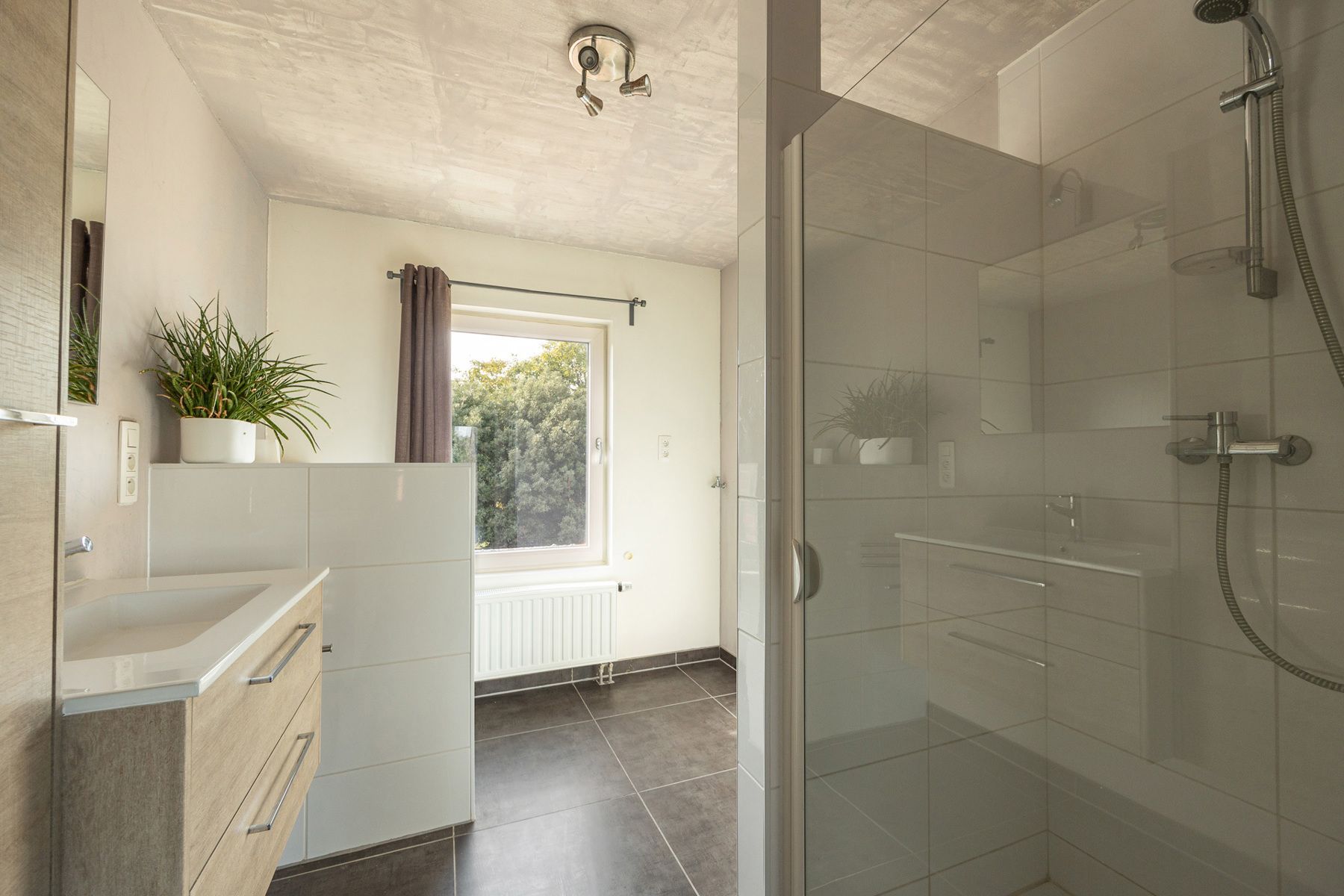 Woning met 2 slpk, 2badk én een zuidgerichte tuin foto 10